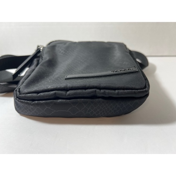 Tahari Crossbody Bag - Picture 4 of 10